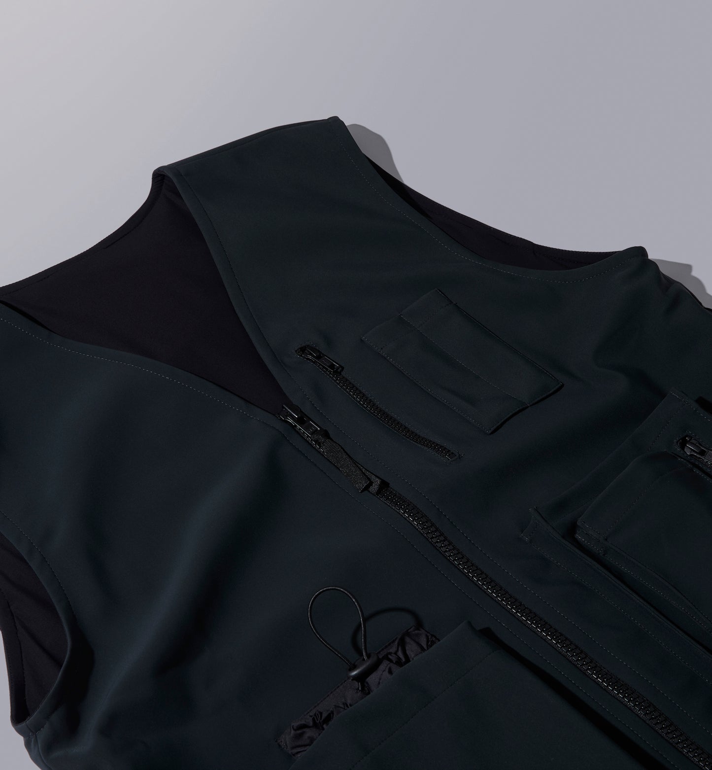 TAYĒR STUDIOS + RE.LINE / VEST