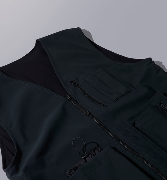 TAYĒR STUDIOS + RE.LINE / VEST